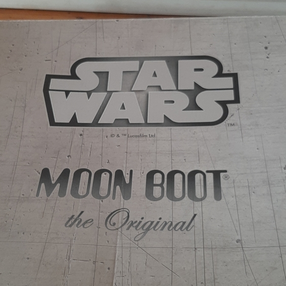 🔥Star wars Moon Boots Women (8)/ Kids(6) - Picture 9 of 10